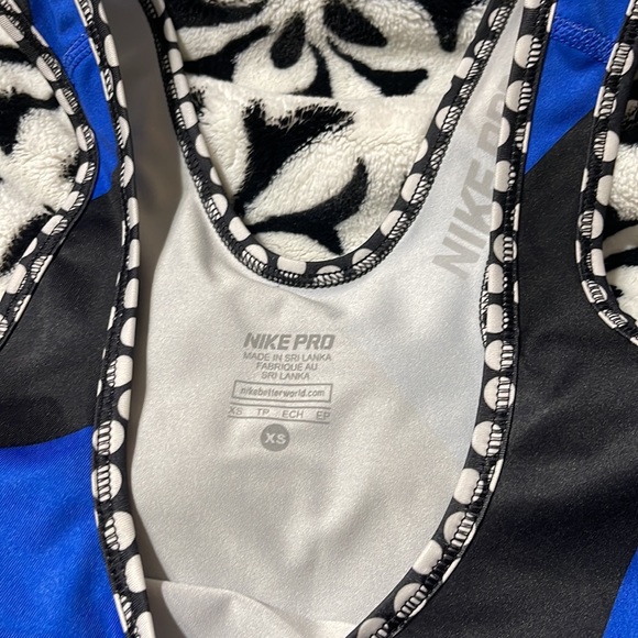 NIKE PRO Dri-Fit Tank - Picture 3 of 5